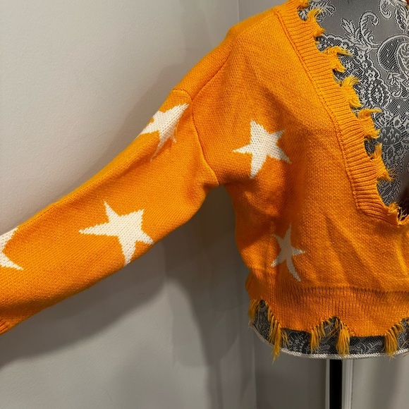 Zaful Star Print Cropped Chewed Hem Sweater Orange and White LongSleeve One Size - Picture 7 of 15